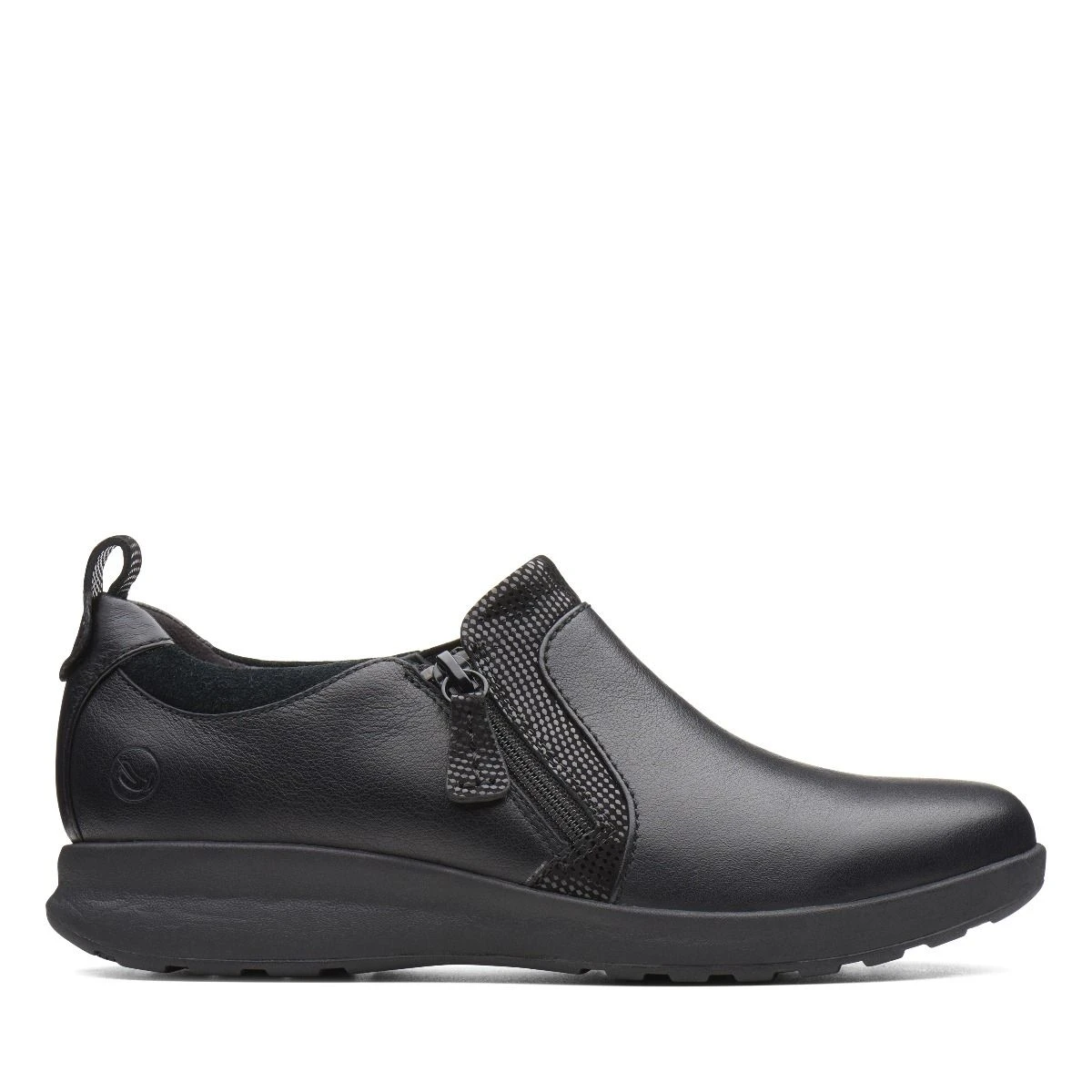 Clarks Un Adorn Zip Black Leather Slip-On 4 Clarks Un Adorn Zip Black Leather Slip-On - Image 2
