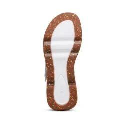 Whit Mint -Walking On A Cloud aetwhit15c