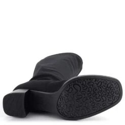 Ara Bradbury Black -Walking On A Cloud ara2230801d