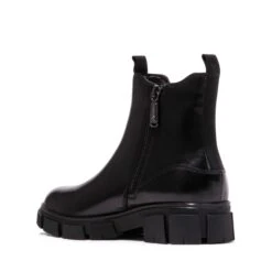 Paola Black -Walking On A Cloud blopaola01c