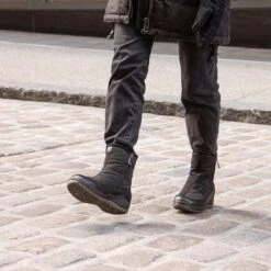 Pyper Black -Walking On A Cloud blopyper01f