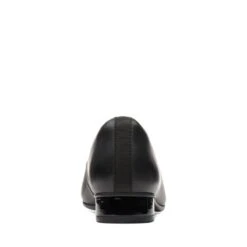 Clarks Juliet Monte Black Leather Slip-On -Walking On A Cloud clajulietm01d