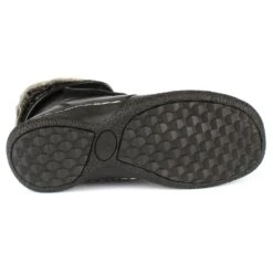 Gill 2 Low Winter Boot Black 10 Gill 2 Low Winter Boot Black -Walking On A Cloud wangill201d